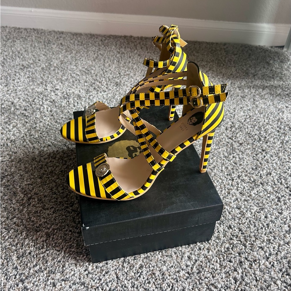 💛Yellow and Black Striped Women's High Heel Sandals